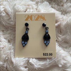 Small dangle earrings